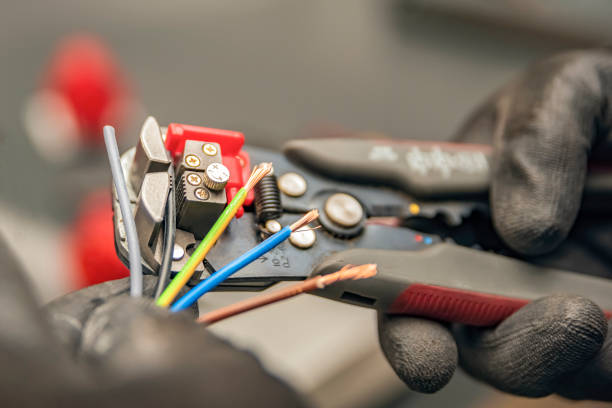 Best Emergency Electrician Near Me  in Chelsea, MI